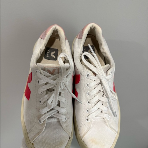 Veja Womens sneakers size US 6 / EU 37 - Picture 3 of 13